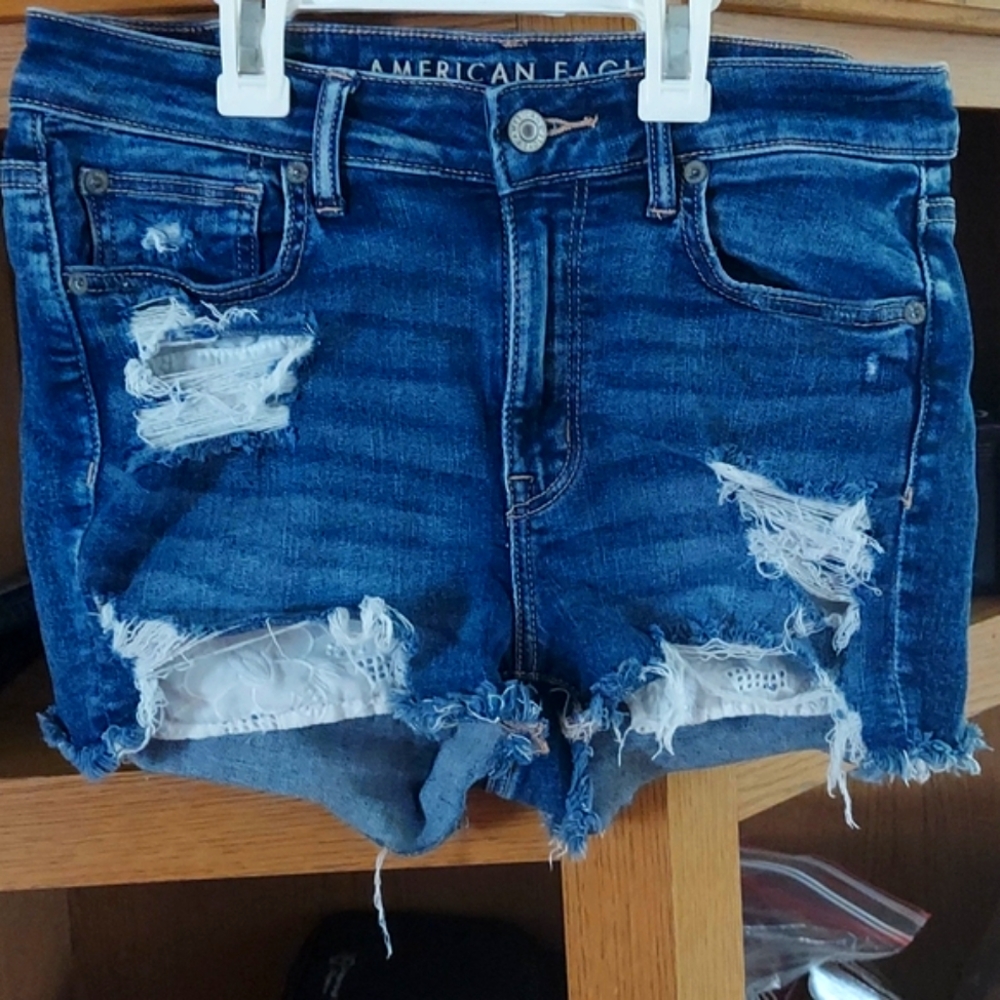 Is American eagle dark blue ripped  shorts size 6